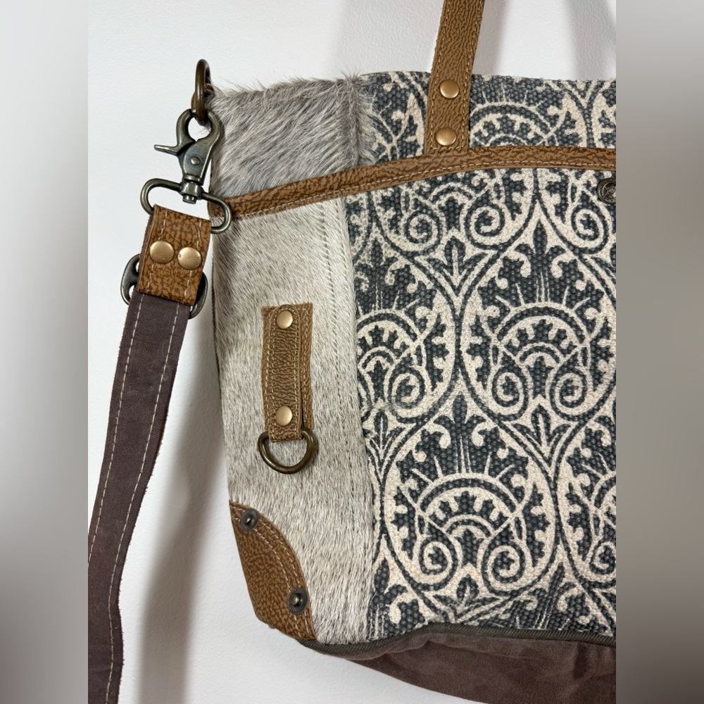 Myra Bag Ace Upcycled Canvas & Cowhide Messenger Bag - Picture 4 of 14